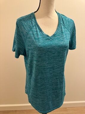 Danskin Now Teal Heather V-Neck Short Sleeve Top